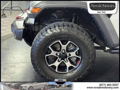 Used 2020 Jeep Wrangler Unlimited Rubicon w/ Dual Top Group image 5