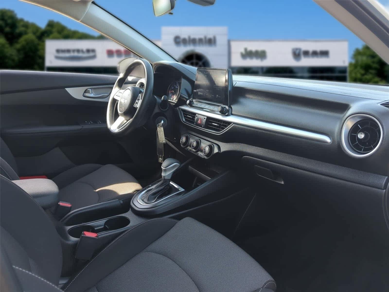 Used 2023 Kia Forte LXS w/ LXS Technology Package FWD image 27