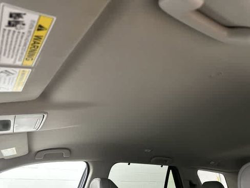 Used 2025 Honda Pilot EX-L image 27