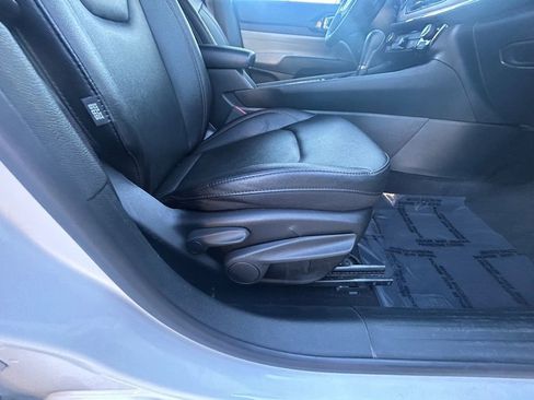 Used 2024 Jeep Compass Limited image 25