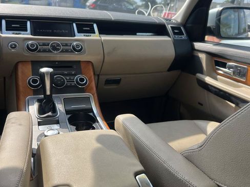 Used 2011 Land Rover Range Rover Sport HSE AWD/4WD image 8