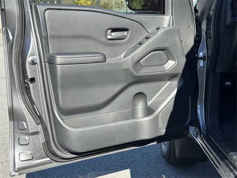 New 2026 Nissan Frontier SV w/ Tow Package image 19