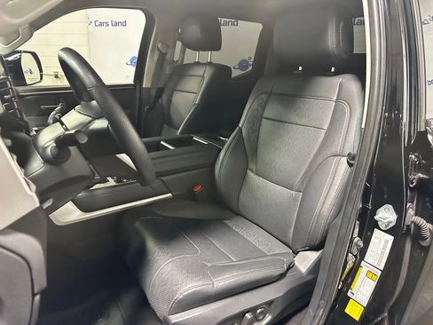 Used 2024 Toyota Tundra Limited image 10