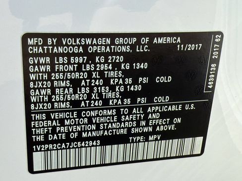 Used 2018 Volkswagen Atlas SE w/ R-Line Package AWD/4WD image 24