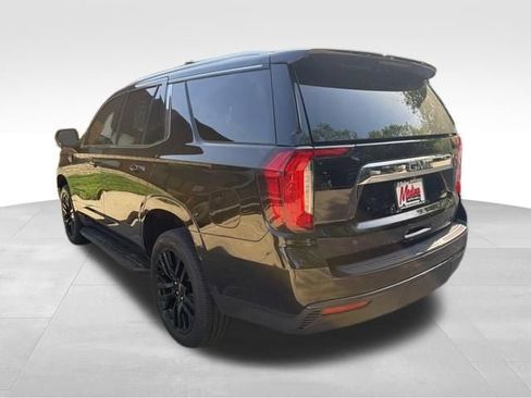 Used 2023 GMC Yukon SLE w/ Gmc Pro Safety Plus Package AWD/4WD image 7