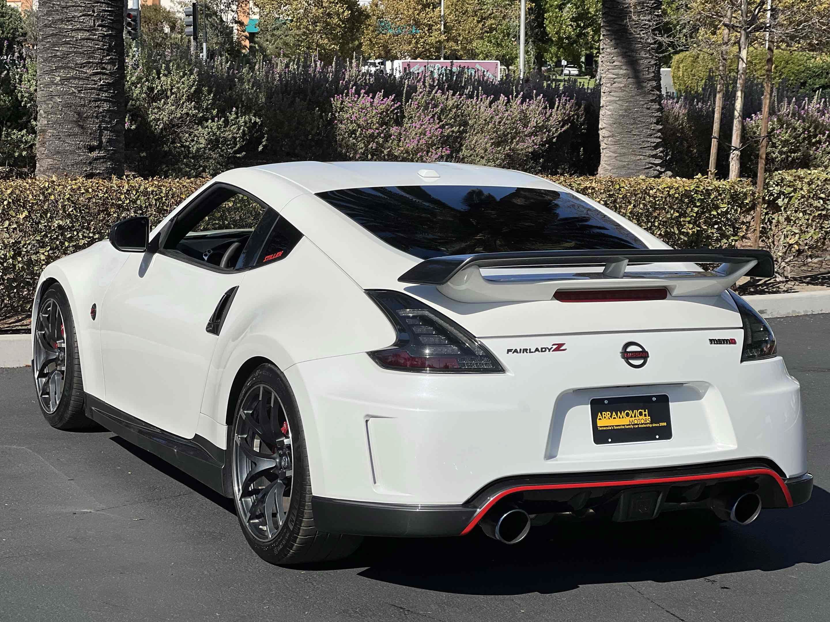 Used 2014 Nissan 370Z NISMO w/ Bose Package RWD image 2