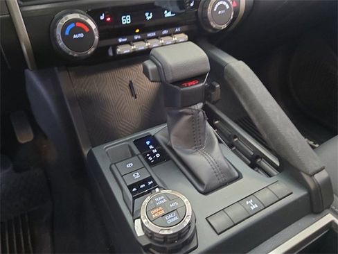Used 2025 Toyota Tacoma TRD Off-Road image 19