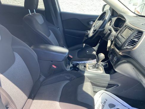 Used 2014 Jeep Cherokee Latitude image 30