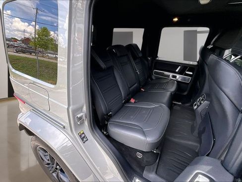 Used 2025 Mercedes-Benz G 550 image 27