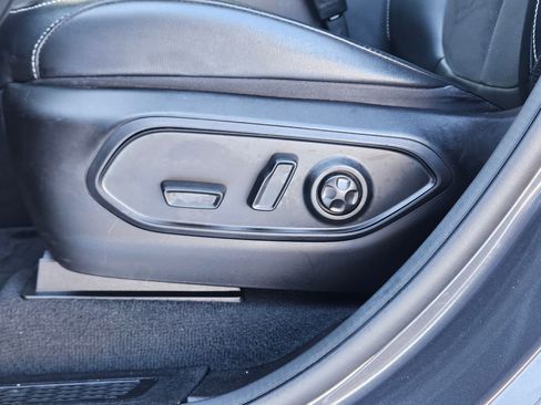 Used 2023 Jeep Grand Cherokee Altitude image 21