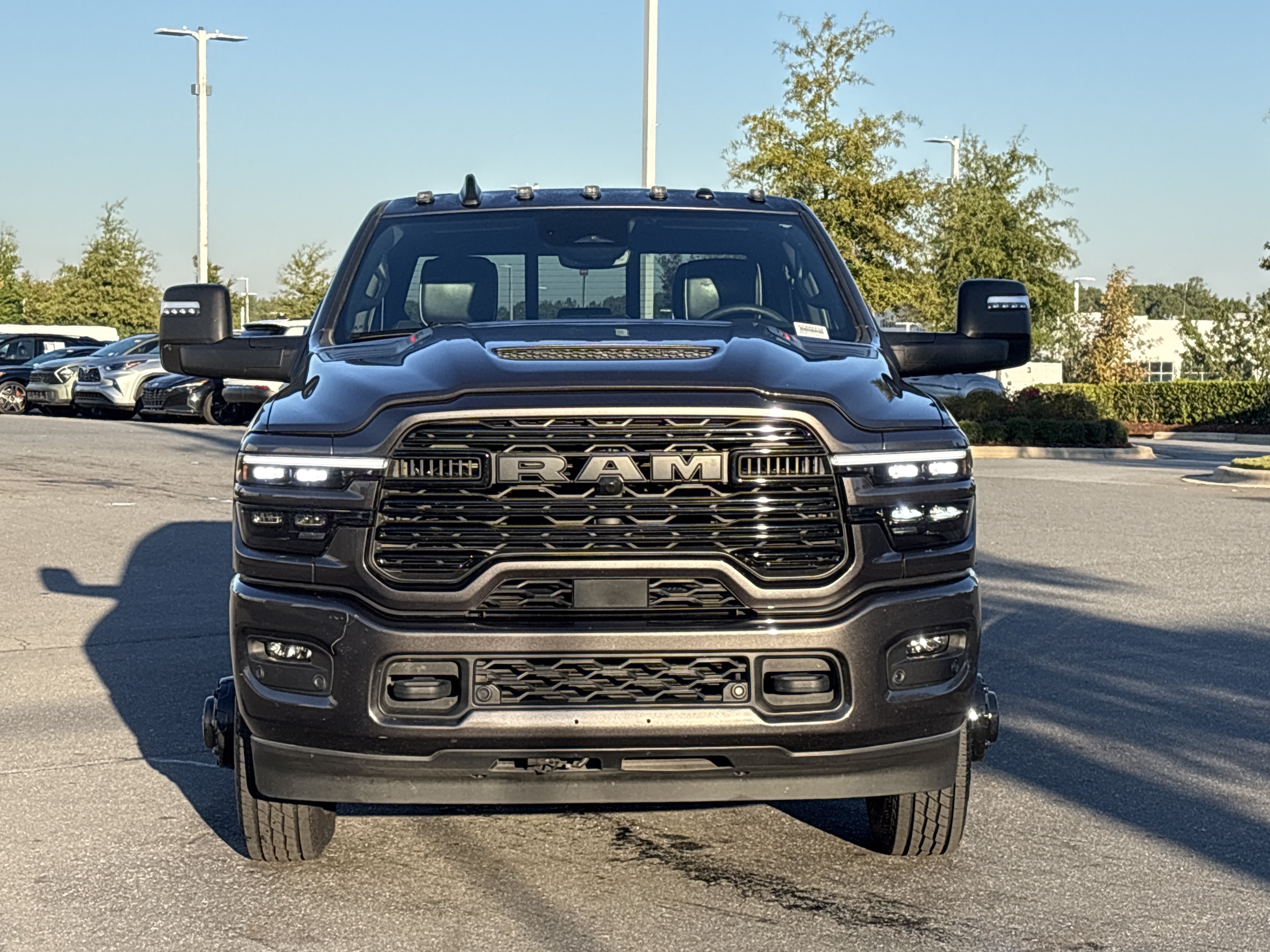 Used 2025 RAM 3500 Laramie AWD/4WD image 3
