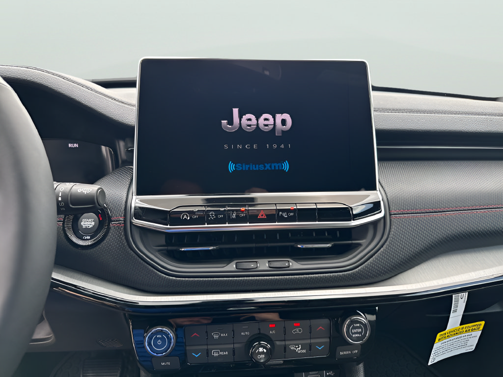 New 2026 Jeep Compass Trailhawk w/ Sun, Sound & Navigation Group AWD/4WD image 22