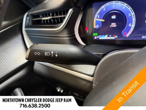 Used 2025 Jeep Grand Cherokee Laredo X w/ Luxury Tech Group I AWD/4WD image 22