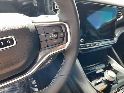 Used 2024 Jeep Wagoneer L 4WD image 24