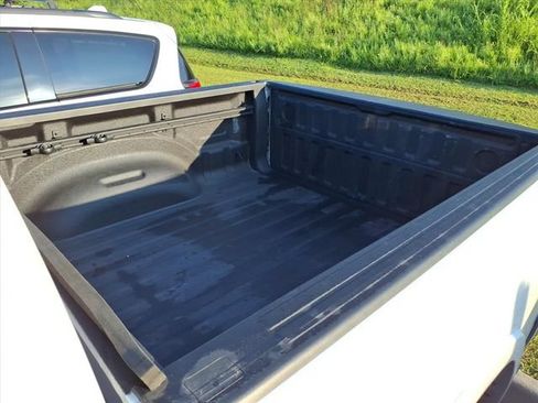 Used 2025 RAM 1500 Big Horn AWD/4WD image 13