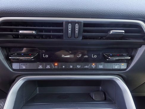 Used 2025 MAZDA CX-90 3.3 Turbo w/ Premium Sport Pkg AWD/4WD image 22