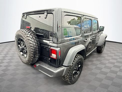 Used 2023 Jeep Wrangler Unlimited w/ Sun & Screen Package AWD/4WD image 5