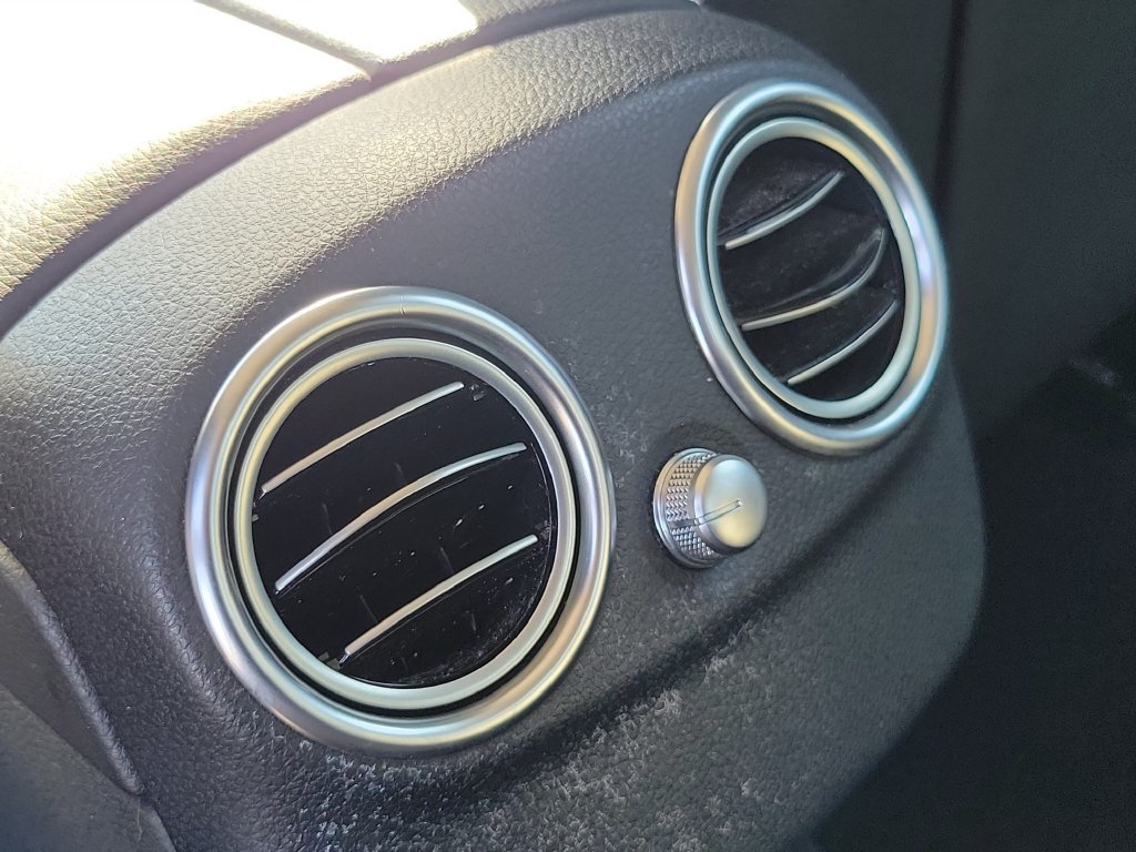 Used 2019 Mercedes-Benz C 300 Sedan image 13