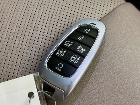 Used 2023 Hyundai Santa Fe Limited AWD/4WD image 46