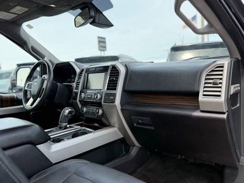 Used 2015 Ford F150 Lariat w/ Equipment Group 502A Luxury AWD/4WD image 17