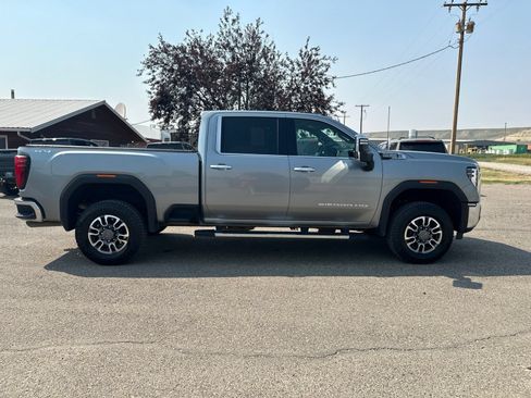 Used 2024 GMC Sierra 2500 SLT w/ SLT Convenience Package AWD/4WD image 32