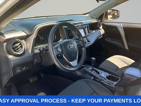 Used 2018 Toyota RAV4 LE w/ All Weather Liner Package AWD/4WD image 22
