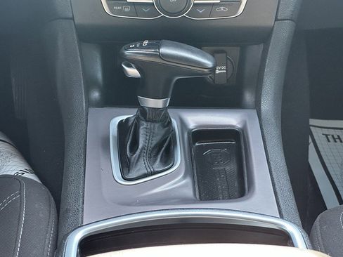 Used 2023 Dodge Charger SXT image 15