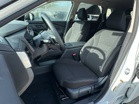 Certified 2025 Nissan Rogue S AWD/4WD image 28