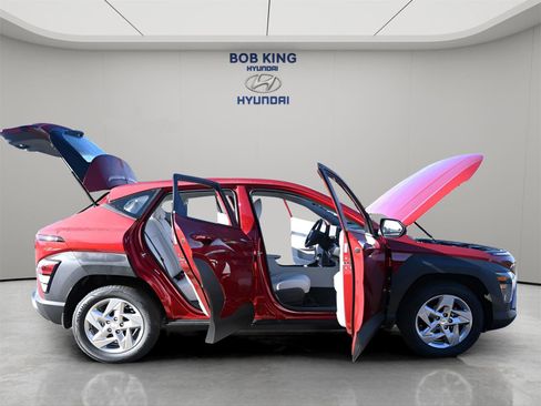 New 2026 Hyundai Kona SE FWD image 14