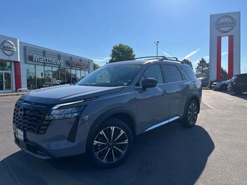 New 2026 Nissan Pathfinder Platinum w/ Cargo Package AWD/4WD image 1