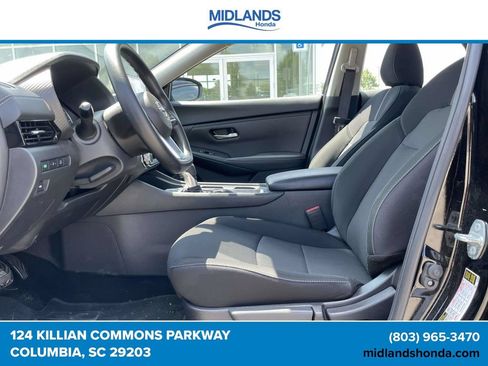 Used 2025 Nissan Sentra SV FWD image 13