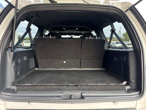 Used 2015 Ford Expedition EL Platinum image 7