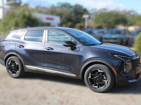 New 2026 Kia Sportage EX image 4