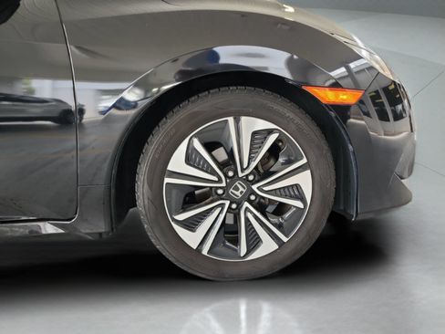 Used 2018 Honda Civic EX-T image 33