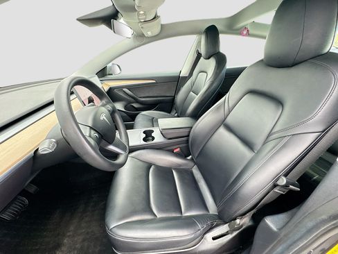 Used 2021 Tesla Model 3 Standard Range Plus RWD image 13