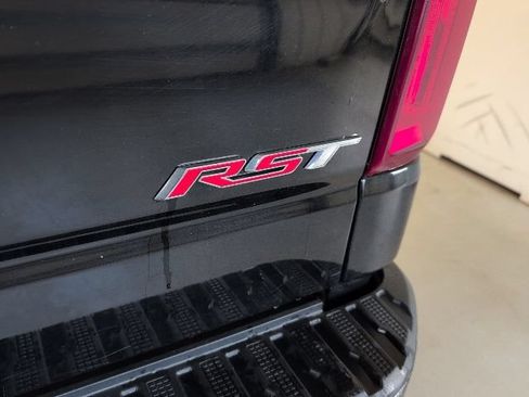 Certified 2022 Chevrolet Silverado 1500 RST AWD/4WD image 32