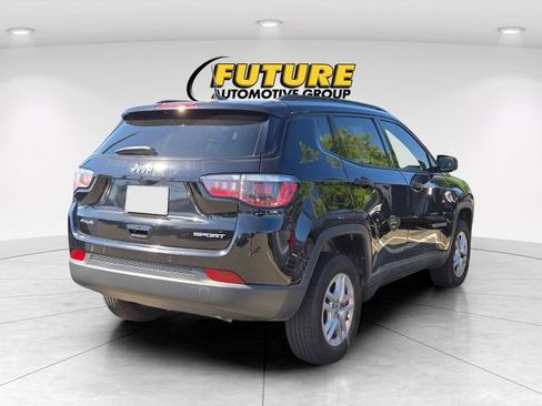 Used 2017 Jeep Compass Sport w/ Tech Group AWD/4WD image 3