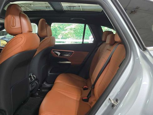 Used 2026 Mercedes-Benz GLC 300 4MATIC image 16