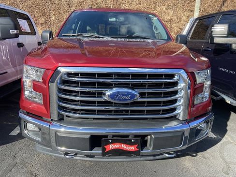 Used 2017 Ford F150 XLT w/ Equipment Group 302A Luxury image 6
