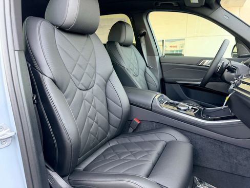 New 2026 BMW X5 xDrive40i w/ M Sport Package image 23