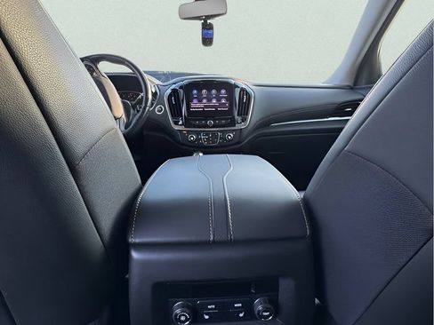 Certified 2020 Chevrolet Traverse Premier w/ Redline Edition FWD image 11