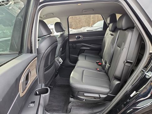 Certified 2022 Kia Sorento S image 11