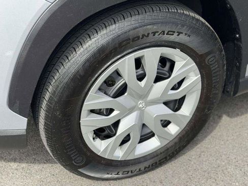 Certified 2024 Toyota Corolla Cross L AWD/4WD image 10