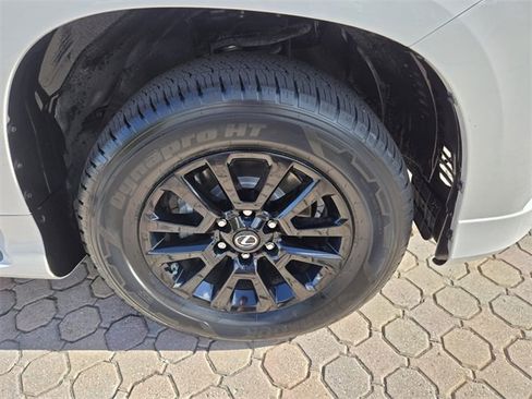 Used 2023 Lexus GX 460 460 image 21