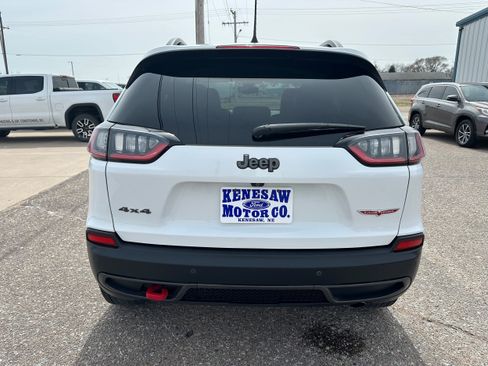 Used 2020 Jeep Cherokee Trailhawk w/ Cold Weather Group image 5