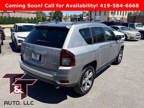 Used 2017 Jeep Compass High Altitude AWD/4WD image 5