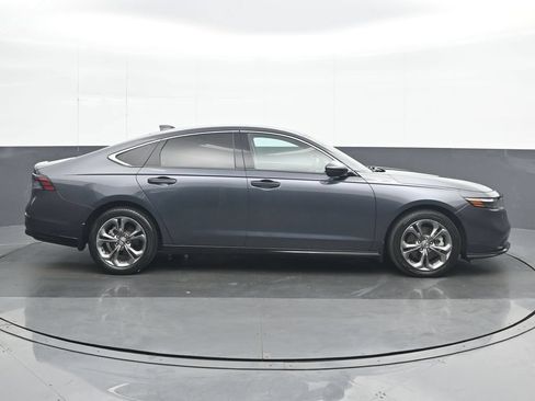 Used 2023 Honda Accord EX-L image 7
