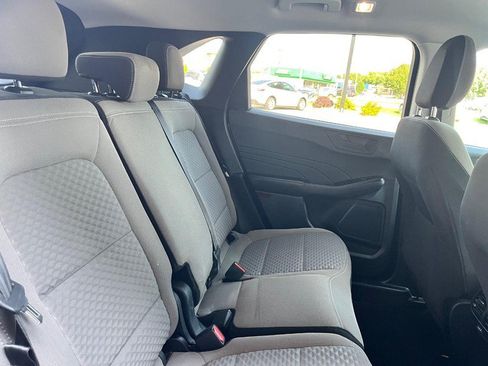 Used 2022 Ford Escape SE w/ Cold Weather Package FWD image 18