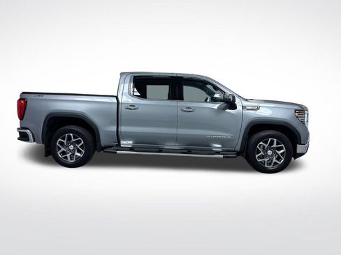 Used 2023 GMC Sierra 1500 SLT w/ SLT Premium Package AWD/4WD image 13