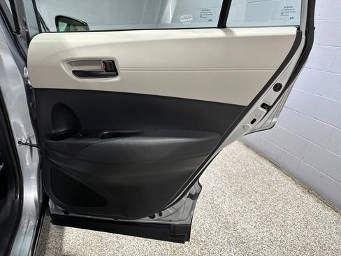 Certified 2024 Toyota Corolla Cross L AWD/4WD image 19